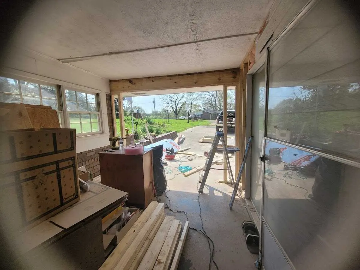 Air movers and dehumidifier for Drying & Dehumidification in Spring Garden